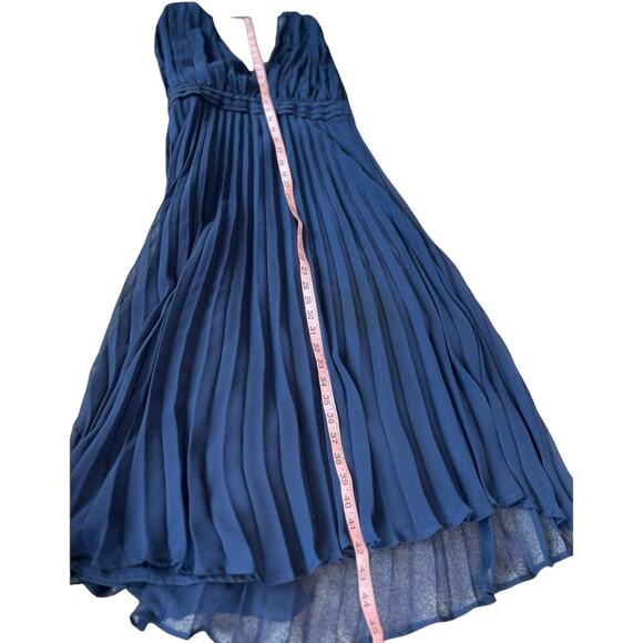 NWT ASOS Plissé Pleated Navy Chiffon Sleeveless Maternity Midi Dress Size 6 - Picture 5 of 9